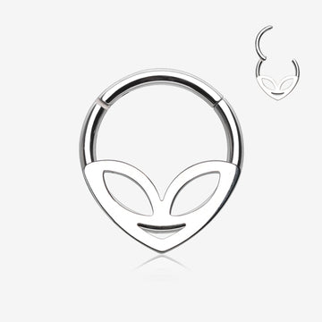 Retro Alien Head Segment Clicker Ring